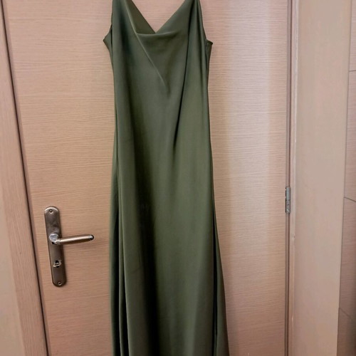 Sweet Miss satin dress like new, green, size S/M