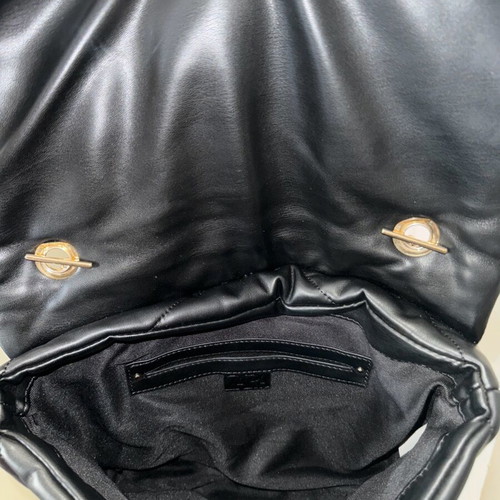 Quilted shoulder bag Zara like new, black with gold