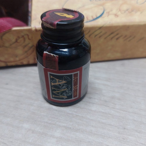The Writing Collection calligraphy set like new with metal nib and ink