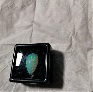 Noble opal (οπαλιο)