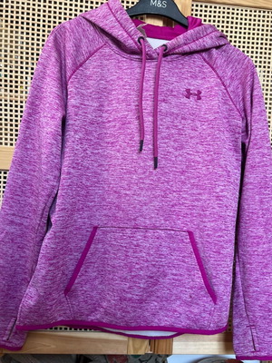 Under Armour φούτερ με κουκούλα μέγεθος Medium μεταχειρισμένο, ροζ