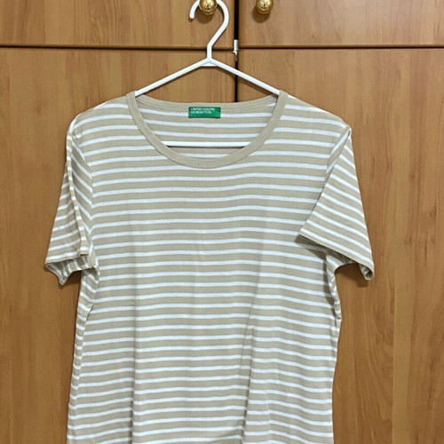 Benetton striped short-sleeve blouse with crew neck like new, beige and white, XL