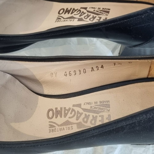 Salvatore Ferragamo shoes size 38.5 used, black pumps