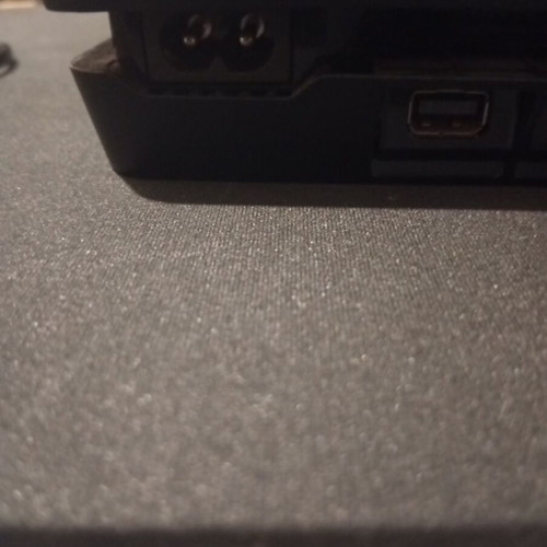 PlayStation 4 Slim 500GB like new with cable