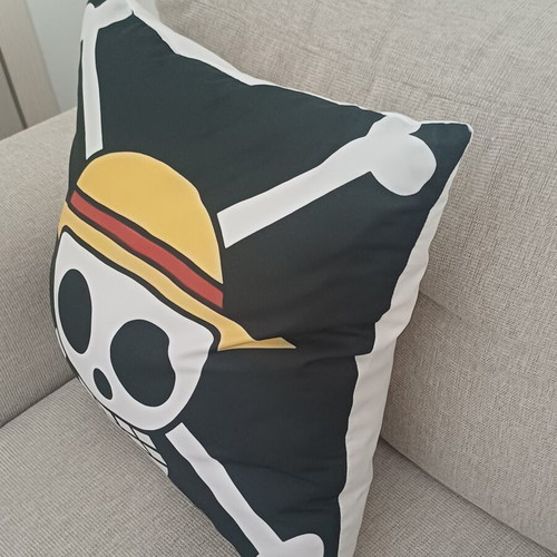One Piece decorative pillow 45x45cm