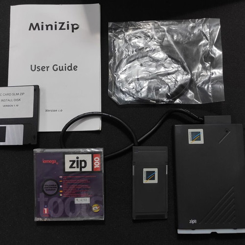 Retro Archos MZ9711 Zip Drive 100MB like new with PCMCIA adapter and accessories