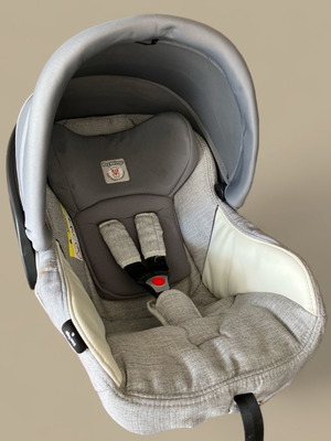 Κάθισμα αυτοκινήτου Peg Perego Primo Viaggio σαν καινούργιο