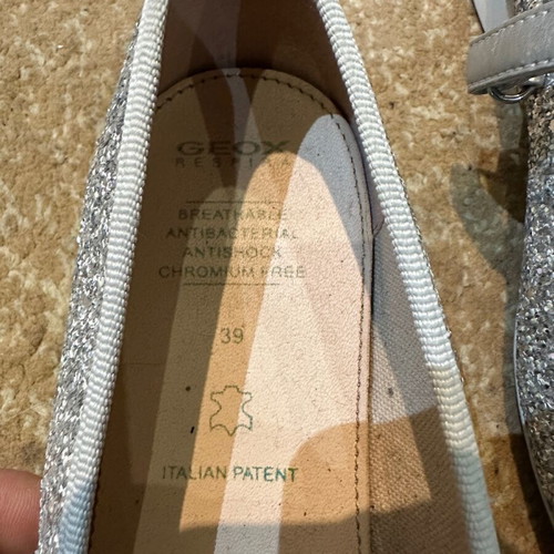 Geox silver ballerinas like new, size 39