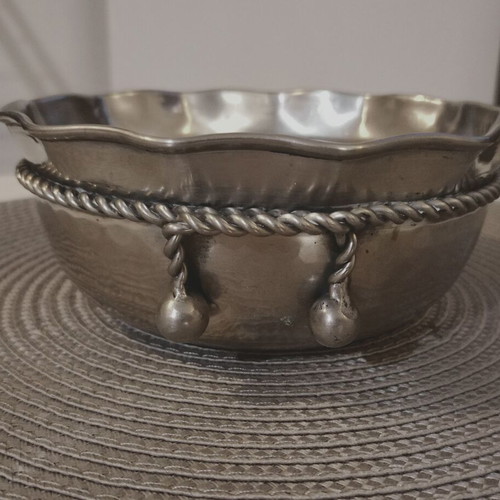 Metal decorative item used with perimeter detail