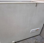 Καταψύκτης μπαούλο Bosch 265 λίτρα μεταχειρισμένος με εσωτερικό φωτισμό και καλάθι