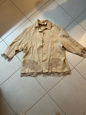 Linen beige cardigan with lace, size large, new