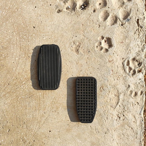 Pedal rubber covers for Alfa Romeo Alfa33 clutch and brake new