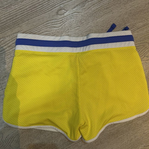 Nike shorts size S yellow like new