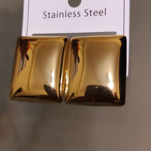 Square gold-tone earring made of stainless steel new