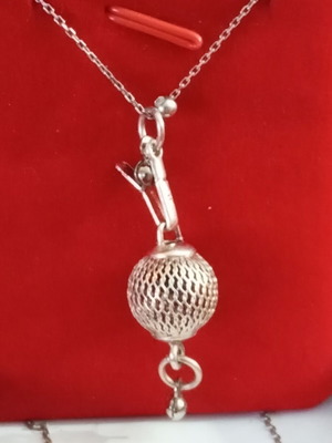 Silver 925 necklace grenade design, like new