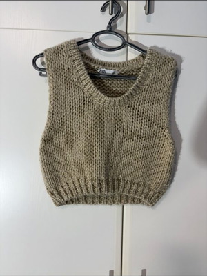 Zara knitted crop top new, medium, gold