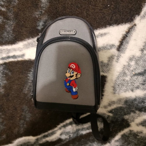 Τσαντάκι Nintendo original σαν καινούργιο για φορητά εκτός Switch