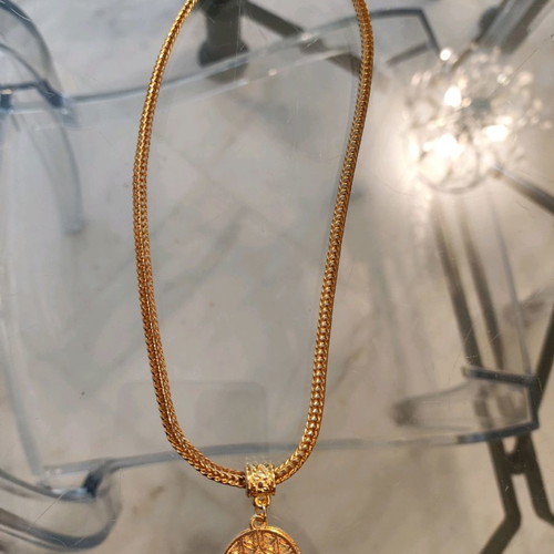 Pendant with 41 cm chain length