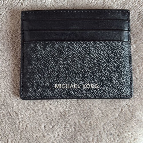 Michael Kors Slim card case like new, black with logo