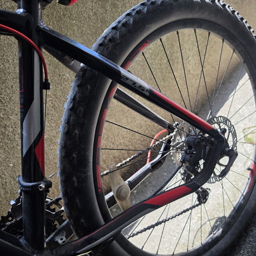 Drag Hardy Comp mountain bike like new, 27 inch, red, disc brakes