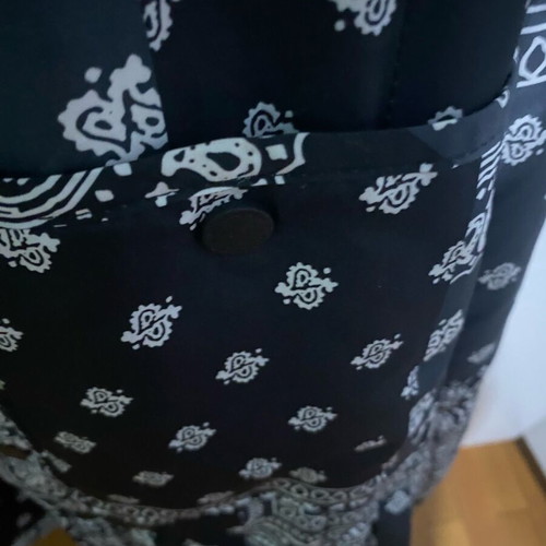 Bershka jacket like new, size M, black with pattern