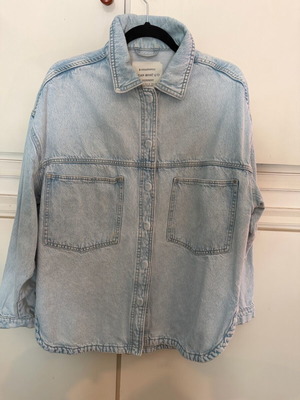 Stradivarius denim over shirt like new, blue
