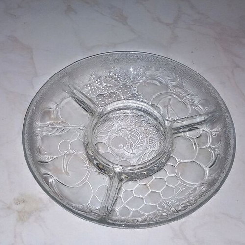 Serving platter for four positions like new