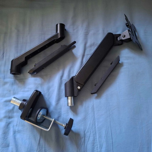 Metal screen mount like new for max 32'