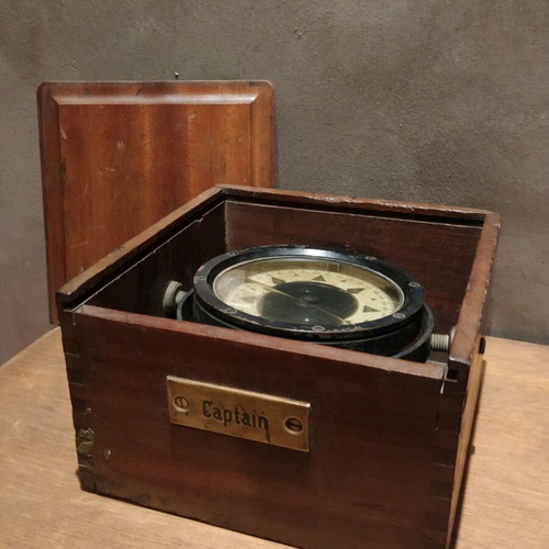 Gyroscopic nautical compass used CH. Bianchetti in wooden case