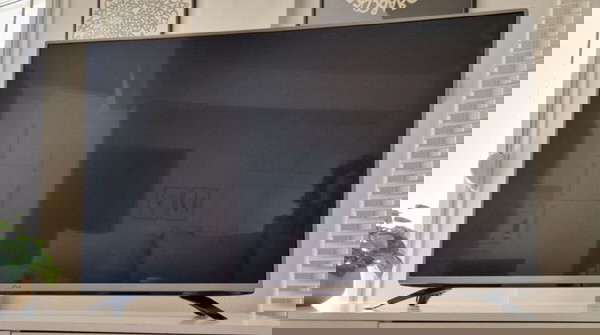 Τηλεόραση LG 49" ιντσών Full HD.  Άριστη Κατάσταση