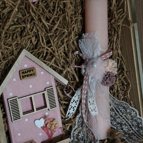 Scented scratch candle with decorative pink shades new