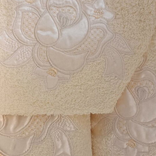 Borea towel set of 3 pieces new, ivory, cotton with embossed design