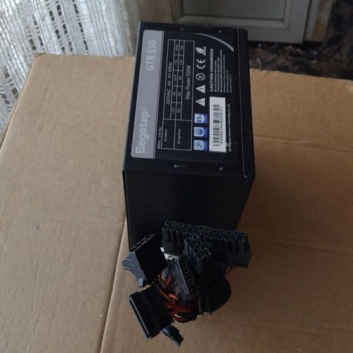 Segotep GTR550 550W power supply like new, 120mm fan