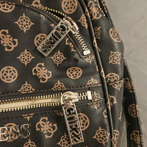 Backpack Guess μεταχειρισμένο, καφέ με φθορές