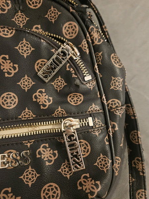 Backpack Guess μεταχειρισμένο, καφέ με φθορές