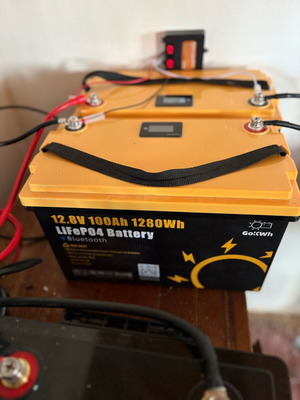 Gokwh Lifepo4 μπαταρία 12V 100Ah σαν καινούργιο με Bluetooth και SOC