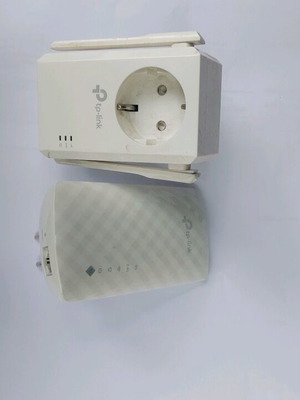 Tp Link WiFi Extenders RE200 and TL-WA860 RE used