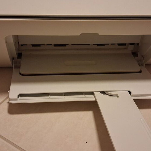 HP DeskJet 2720 color printer with scanner and copier, like new