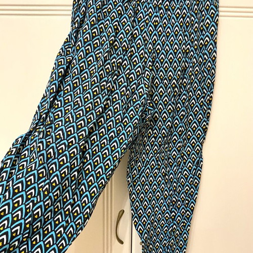 Flowy cropped pants with side zipper, size S, like new, blue and green