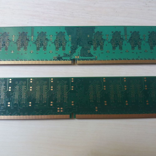 DDR2 RAM Memory 2GB PC2‑5300 667MHz like new (BUFFALO + Rendition)