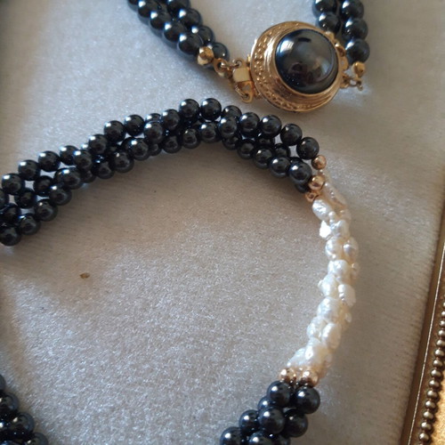 Vintage jewelry set with hematite and baroque pearls used