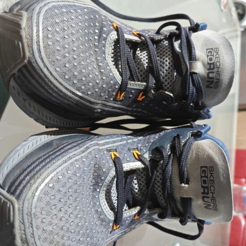 Skechers Go Run Max Cushion Edition unisex athletic shoes used, size 41