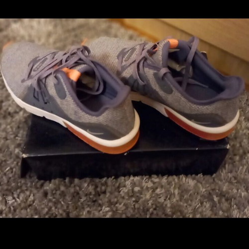 Nike Air Max women's 36.5 like new, gray orange athletic shoes