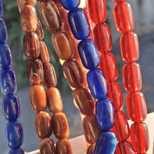 Set of 6 new plastic resin worry beads