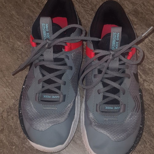Nike Zoom Crossover Athletic Shoes size 40 like new, gray