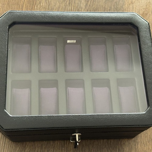 Wolf 1834 Watch and Jewelry Box like new, holds 10 watches or bracelets