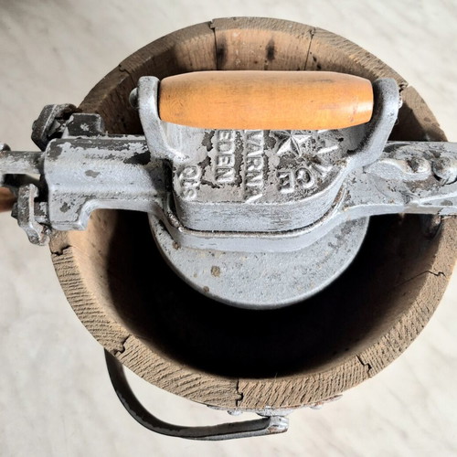 Husqvarna Vintage Ice Cream Maker used, manual wooden bucket