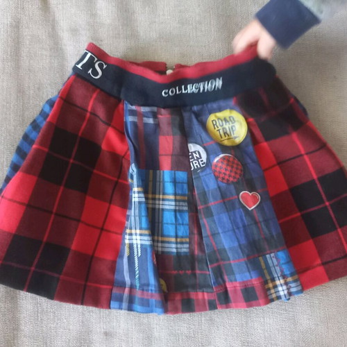 Lapin house skirt for 3-4 years like new