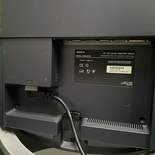 Sony computer monitor 17 inches with built-in speakers and 3 ports like new