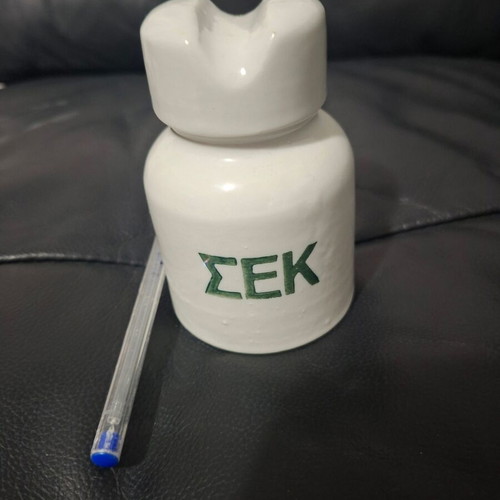 Porcelain insulator of Hellenic State Railways (SEK)